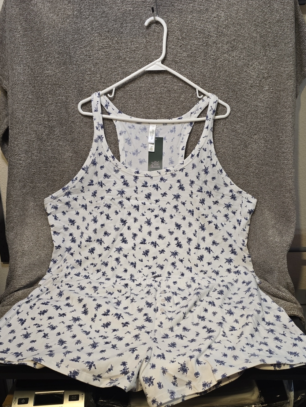wild fable 2 Piece PJ Set with Navy Floral Print